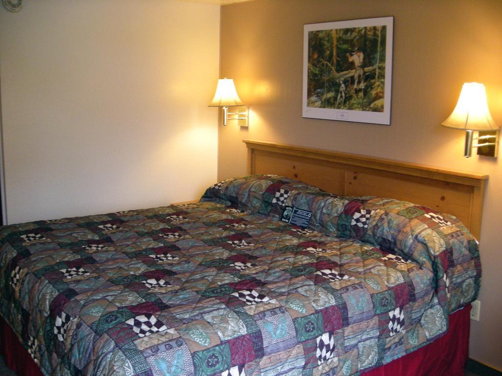 Falls Motel Thompson Falls Eksteriør billede